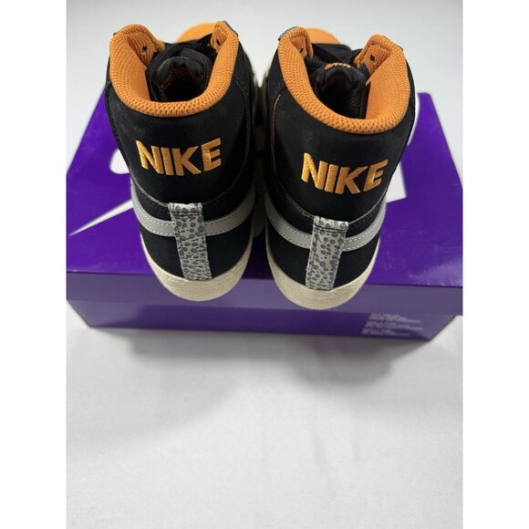 New Men’s Size 10 Black Orange Nike SB Zoom Blazer Mid Skate Shoes HF3831 002 main image 8